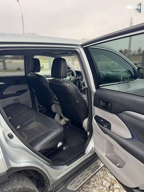 Toyota Highlander 2017 - фото 15