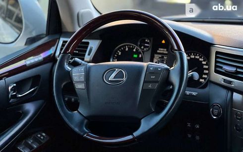 Lexus LX 2014 - фото 11