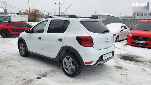 Renault Sandero 2021 - фото 14