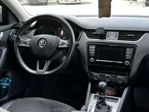 Skoda Octavia 2016 - фото 26