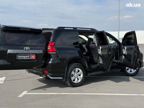 Toyota Land Cruiser Prado 2019 черный - фото 34