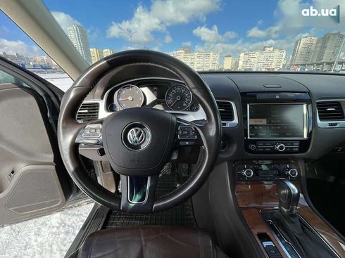 Volkswagen Touareg 2011 - фото 19