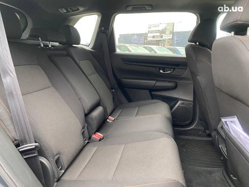 Honda CR-V 2023 серый - фото 15