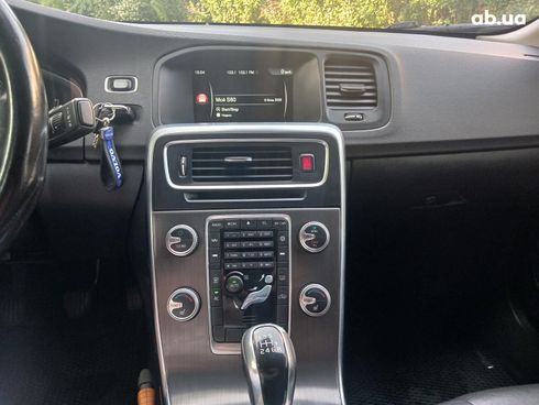 Volvo S60 2015 черный - фото 17