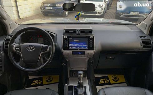 Toyota Land Cruiser Prado 2019 - фото 17