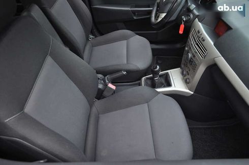 Opel Astra 2008 - фото 25