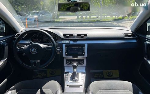 Volkswagen Passat 2011 - фото 12