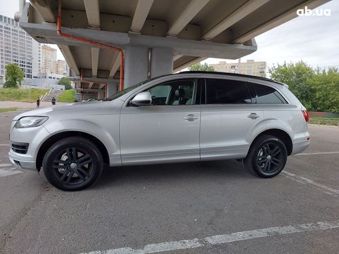 Audi Q7 2010 серый - фото 5