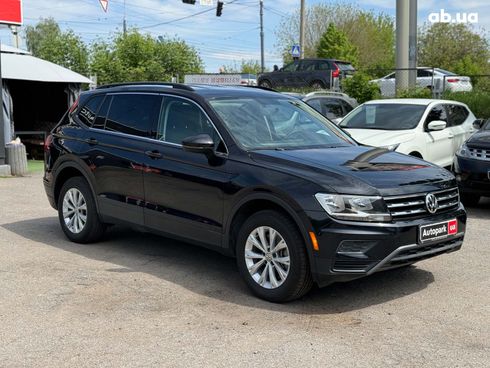 Volkswagen Tiguan 2019 черный - фото 3