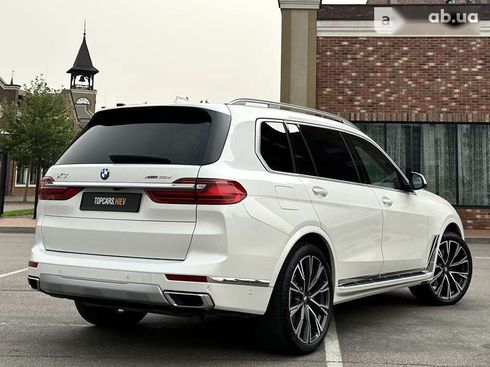 BMW X7 2022 - фото 16