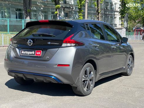 Nissan Leaf 2020 серый - фото 7