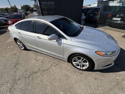Ford Fusion 2016 - фото 8