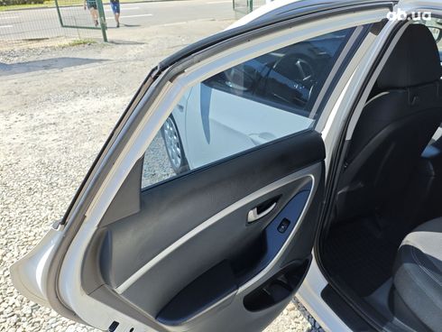 Hyundai i30 2013 белый - фото 12