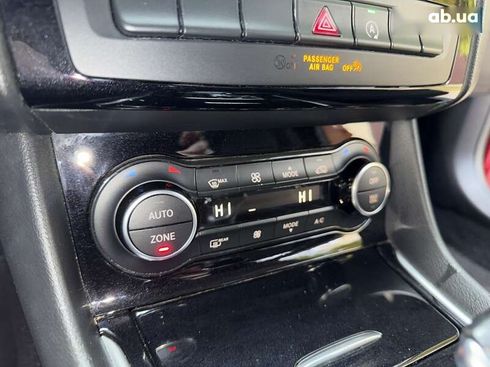 Infiniti QX30 2018 - фото 26