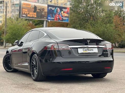 Tesla Model S 2019 - фото 9