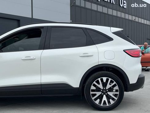Ford Escape 2020 белый - фото 4