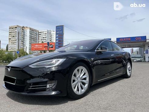 Tesla Model S 2019 - фото 14