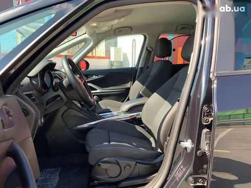 Opel Zafira 2016 - фото 9