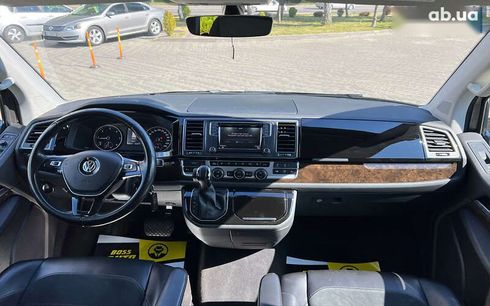 Volkswagen Multivan 2017 - фото 11