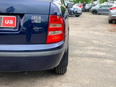 Skoda Fabia 2002 синий - фото 11