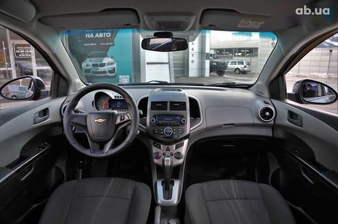 Chevrolet Aveo 2014 - фото 10