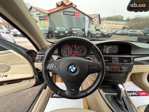 BMW 3 серия 2011 серый - фото 35