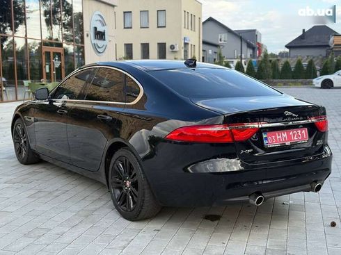 Jaguar XF 2017 - фото 2