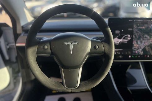 Tesla Model 3 2020 - фото 14