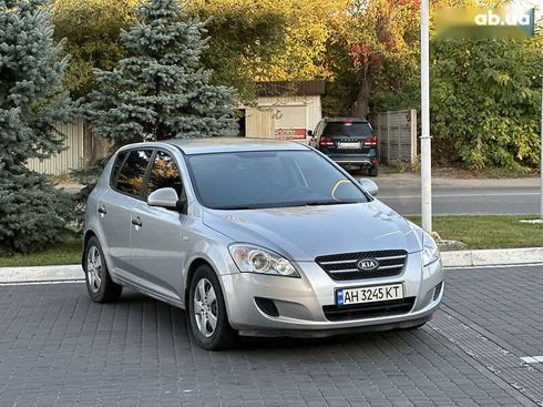 Kia Cee'd 2008 - фото 2