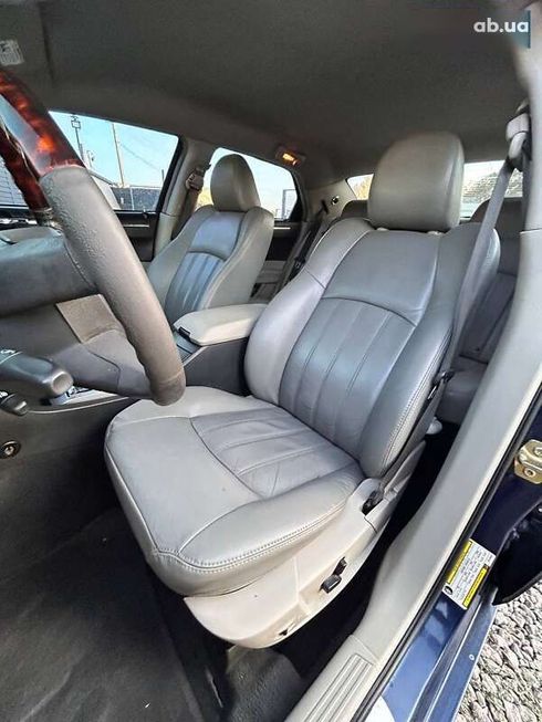 Chrysler 300C 2006 - фото 17