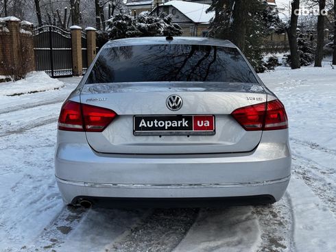 Volkswagen Passat 2013 серый - фото 8