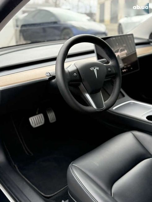Tesla Model 3 2022 - фото 20