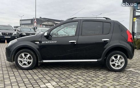 Renault Sandero 2012 - фото 4