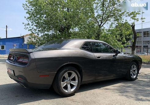 Dodge Challenger 2020 - фото 26