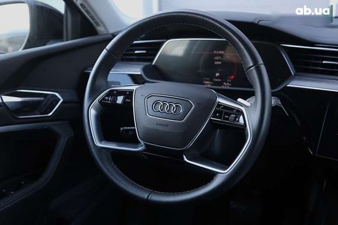 Audi E-Tron 2022 - фото 16