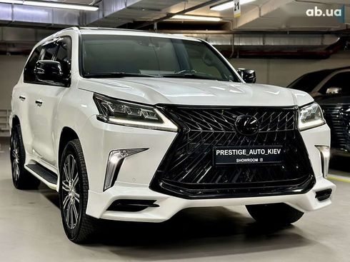 Lexus LX 2019 - фото 12