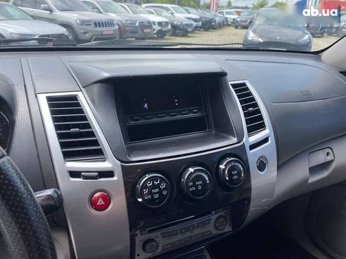 Mitsubishi Pajero 2011 - фото 15