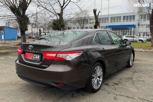 Toyota Camry 2019 - фото 23