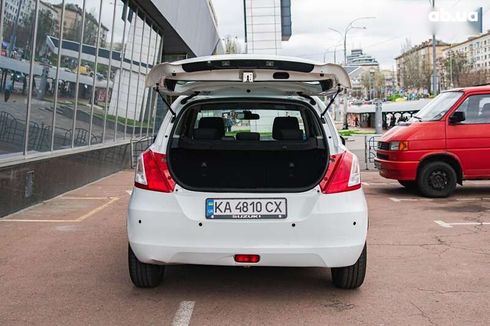 Suzuki Swift 2011 - фото 10