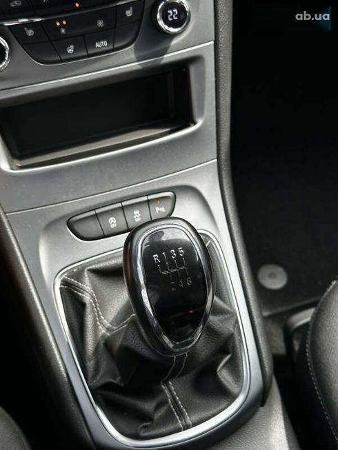 Opel Astra 2019 - фото 11