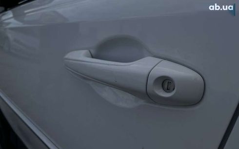 Toyota RAV4 2018 - фото 11