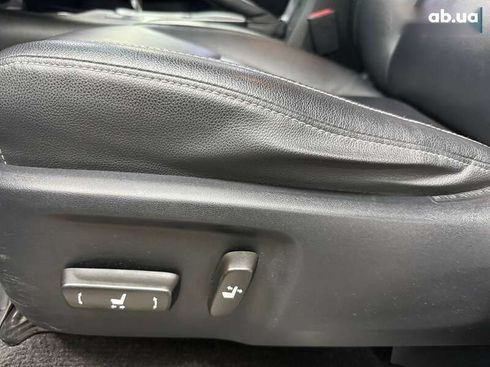 Toyota Hilux 2018 - фото 19