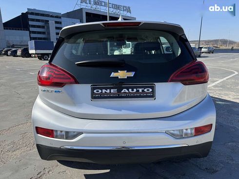 Chevrolet Bolt 2021 - фото 7
