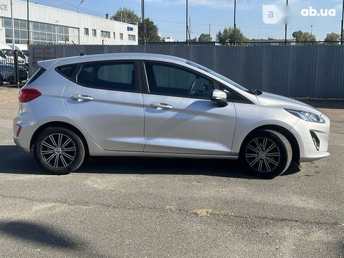 Ford Fiesta 2019 - фото 4