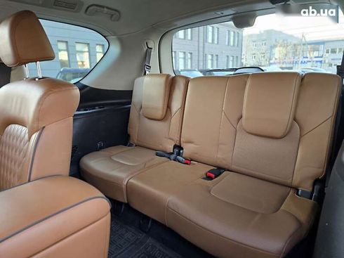 Infiniti QX80 2017 - фото 25