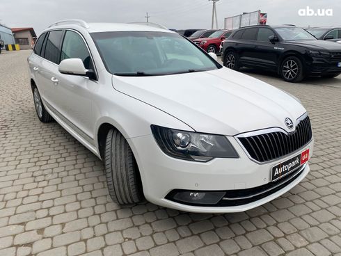 Skoda Superb 2015 белый - фото 3