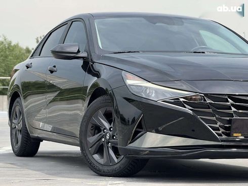 Hyundai Elantra 2021 - фото 19