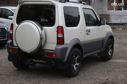 Suzuki Jimny 2018 - фото 10