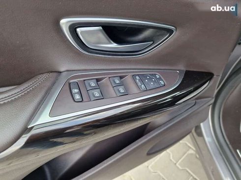 Renault Espace 2016 - фото 21