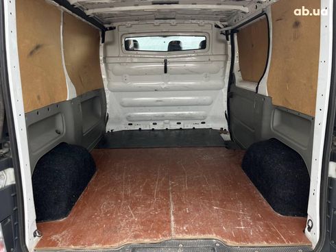 Renault Trafic 2014 белый - фото 32